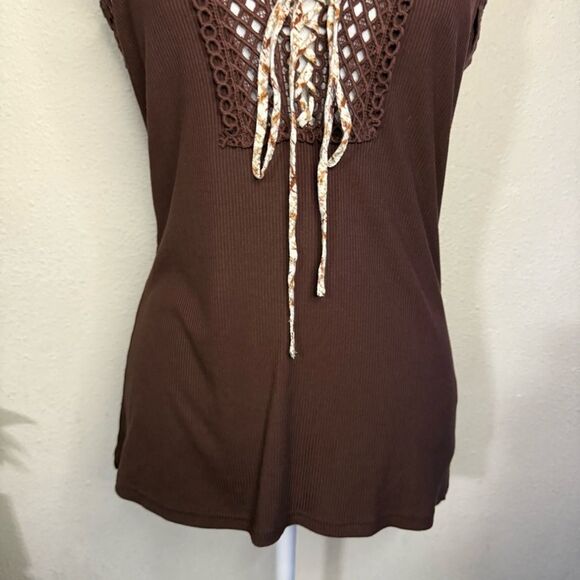 Gimmicks BKE Buckle Crochet Lace Up Tank Top NWT - Picture 5 of 8